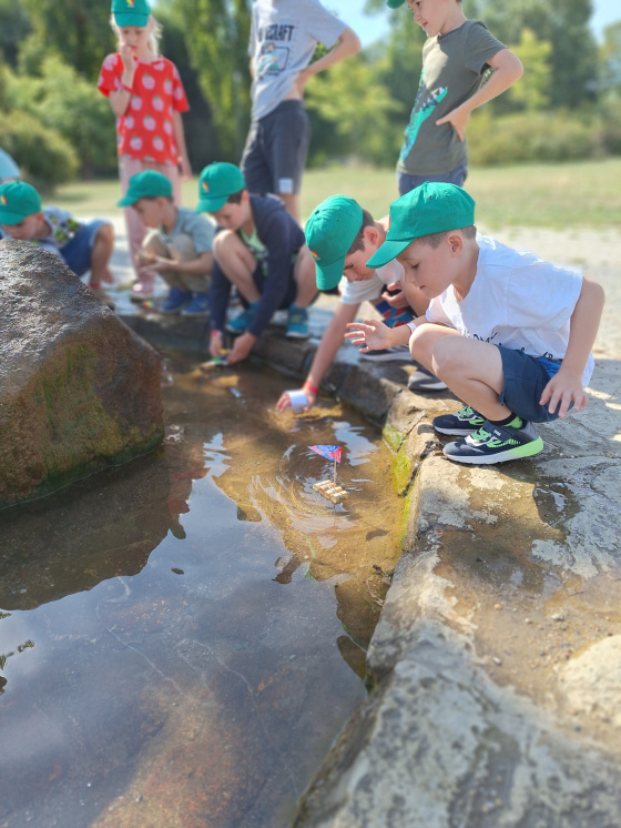 Tábor Týden pokusů a objevů